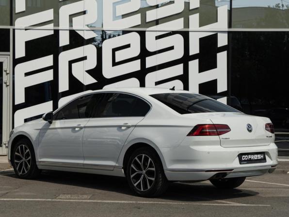 Volkswagen Passat B8 с пробегом 2016 года, цена 2 450 000 рублей, 109094 км, седан, Автокод Объявления