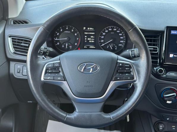 Hyundai Solaris II Рестайлинг с пробегом 2021 года, цена 1 690 000 рублей, 67248 км, седан, Автокод Объявления