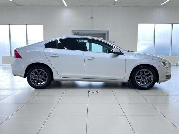 Volvo S60 II Рестайлинг с пробегом 2016 года, цена 1 300 000 рублей, 224229 км, седан, Автокод Объявления