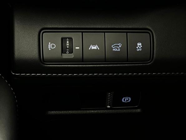 Hyundai Santa Fe IV Рестайлинг с пробегом 2021 года, цена 3 030 000 рублей, 120522 км, внедорожник, Автокод Объявления