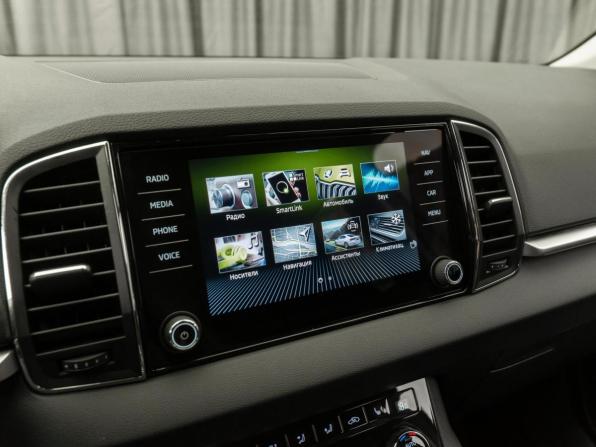 Skoda Karoq I с пробегом 2022 года, цена 2 590 000 рублей, 45919 км, внедорожник, Автокод Объявления