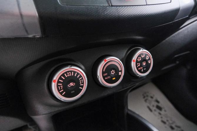 Mitsubishi Outlander II с пробегом 2007 года, цена 1 039 000 рублей, 274000 км, внедорожник, Автокод Объявления