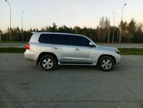 Toyota Land Cruiser 200 Series Рестайлинг 1 с пробегом 2013 года, цена 3 200 000 рублей, 240350 км, внедорожник, Автокод Объявления
