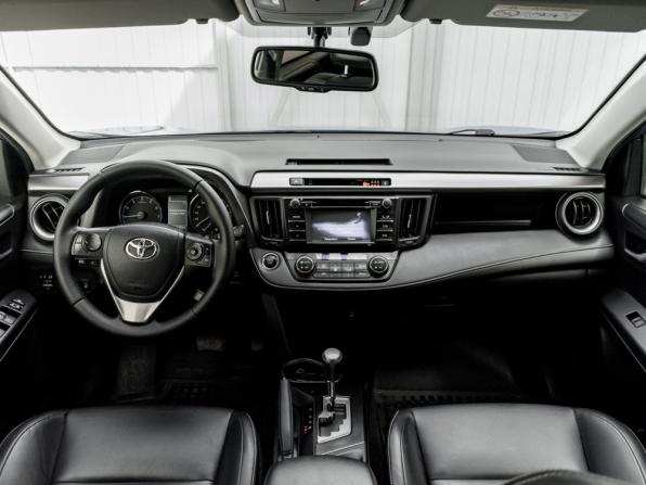 Toyota RAV4 IV (XA40) Рестайлинг с пробегом 2016 года, цена 2 240 000 рублей, 90392 км, внедорожник, Автокод Объявления