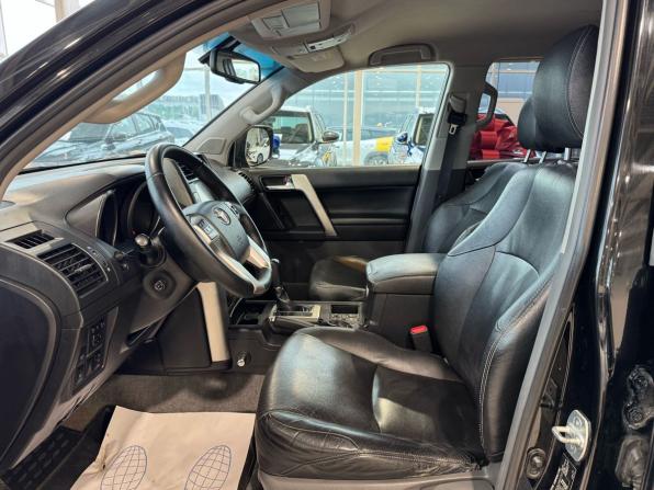 Toyota Land Cruiser Prado 150 Series с пробегом 2012 года, цена 2 265 900 рублей, 398000 км, внедорожник, Автокод Объявления