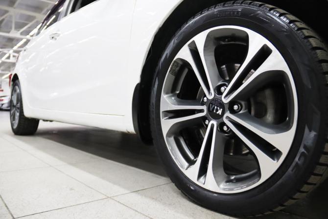 Kia Cerato III Рестайлинг (Classic) с пробегом 2016 года, цена 1 255 550 рублей, 201041 км, седан, Автокод Объявления