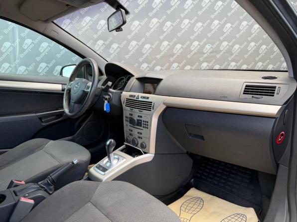 Opel Astra H Рестайлинг с пробегом 2008 года, цена 445 000 рублей, 185974 км, хэтчбек, Автокод Объявления