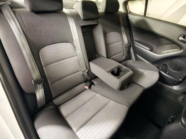 Kia Cerato III Рестайлинг (Classic) с пробегом 2017 года, цена 800 000 рублей, 438010 км, седан, Автокод Объявления