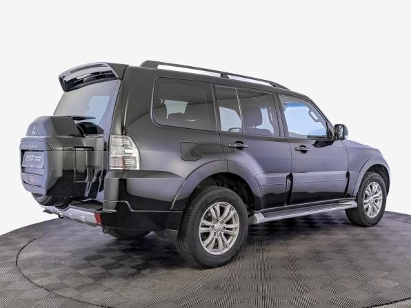 Mitsubishi Pajero IV Рестайлинг 2 с пробегом 2015 года, цена 2 585 000 рублей, 114877 км, внедорожник, Автокод Объявления
