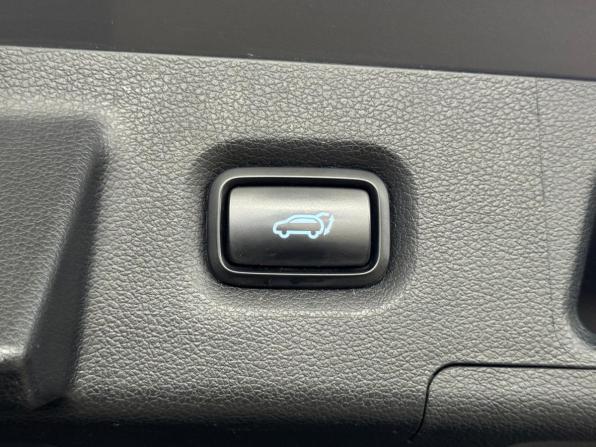 Hyundai Santa Fe IV Рестайлинг с пробегом 2021 года, цена 3 060 000 рублей, 129541 км, внедорожник, Автокод Объявления
