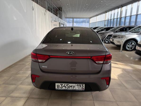 Kia Rio IV с пробегом 2018 года, цена 1 400 000 рублей, 74930 км, седан, Автокод Объявления