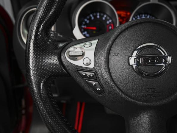 Nissan Juke I с пробегом 2013 года, цена 1 328 000 рублей, 100254 км, внедорожник, Автокод Объявления