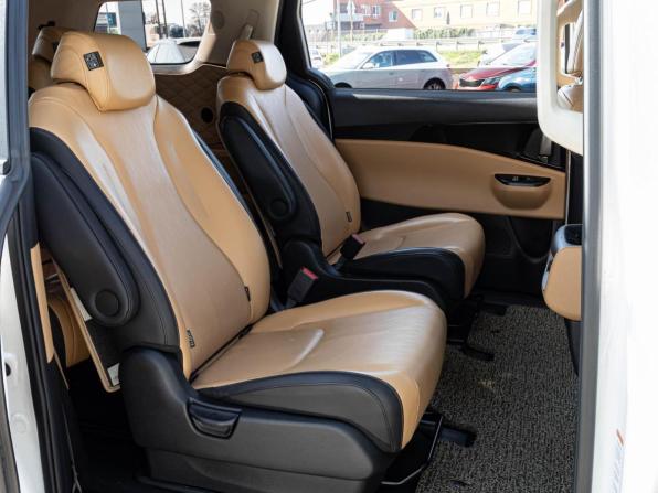 Kia Carnival IV с пробегом 2021 года, цена 3 990 000 рублей, 64696 км, минивэн, Автокод Объявления