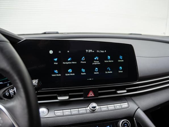 Hyundai Elantra VII (CN7) Рестайлинг с пробегом 2023 года, цена 2 059 000 рублей, 45957 км, седан, Автокод Объявления
