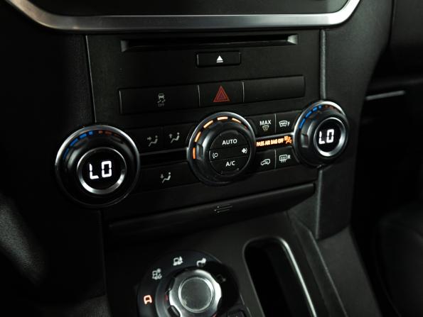 Land Rover Discovery IV с пробегом 2012 года, цена 1 399 700 рублей, 126833 км, внедорожник, Автокод Объявления