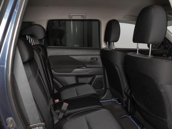 Mitsubishi Outlander III Рестайлинг 3 с пробегом 2021 года, цена 2 596 900 рублей, 86242 км, внедорожник, Автокод Объявления