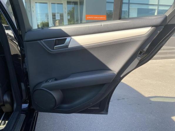 Mercedes-Benz C-Класс III (W204) Рестайлинг с пробегом 2013 года, цена 1 675 000 рублей, 186000 км, седан, Автокод Объявления