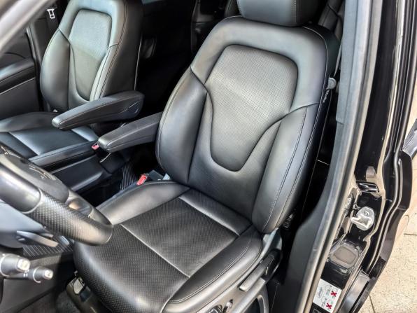 Mercedes-Benz V-Класс III (W447) Рестайлинг с пробегом 2019 года, цена 6 900 000 рублей, 42263 км, минивэн, Автокод Объявления