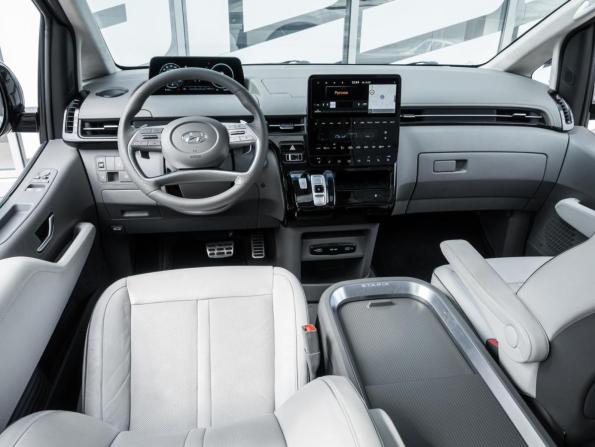 Hyundai Staria I с пробегом 2022 года, цена 5 200 000 рублей, 48856 км, минивэн, Автокод Объявления
