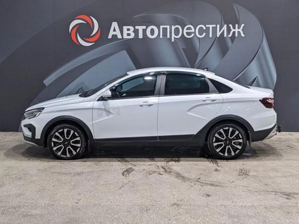 Lada (ВАЗ) Vesta I Рестайлинг (NG) с пробегом 2023 года, цена 1 335 000 рублей, 60357 км, седан, Автокод Объявления