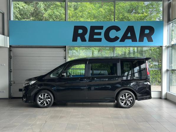 Honda Stepwgn V Рестайлинг с пробегом 2019 года, цена 2 540 000 рублей, 88965 км, минивэн, Автокод Объявления