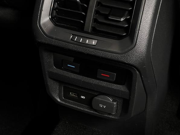 Volkswagen Tiguan II с пробегом 2019 года, цена 2 275 000 рублей, 232962 км, внедорожник, Автокод Объявления