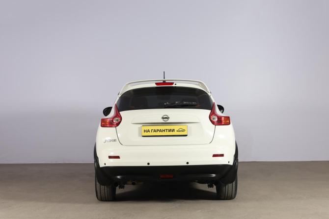 Nissan Juke I с пробегом 2014 года, цена 1 099 000 рублей, 108550 км, внедорожник, Автокод Объявления