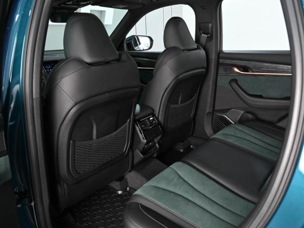 Geely Monjaro I с пробегом 2024 года, цена 3 550 000 рублей, 12459 км, внедорожник, Автокод Объявления