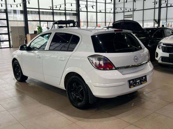 Opel Astra H Рестайлинг с пробегом 2011 года, цена 550 000 рублей, 149900 км, хэтчбек, Автокод Объявления