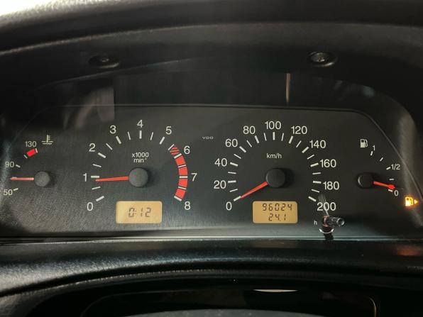 Chevrolet Niva I Рестайлинг с пробегом 2015 года, цена 670 000 рублей, 96024 км, внедорожник, Автокод Объявления