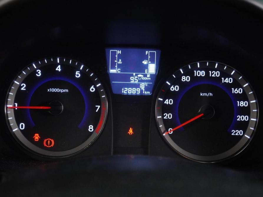Hyundai Solaris I Рестайлинг Воронеж  - изображение 17