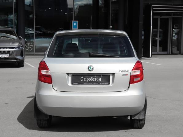 Skoda Fabia II Рестайлинг с пробегом 2012 года, цена 800 000 рублей, 130288 км, хэтчбек, Автокод Объявления