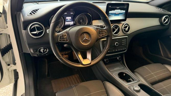 Mercedes-Benz GLA I (X156) с пробегом 2016 года, цена 1 940 000 рублей, 90228 км, внедорожник, Автокод Объявления