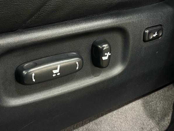 Toyota Land Cruiser 200 Series Рестайлинг 1 с пробегом 2014 года, цена 3 240 000 рублей, 244304 км, внедорожник, Автокод Объявления