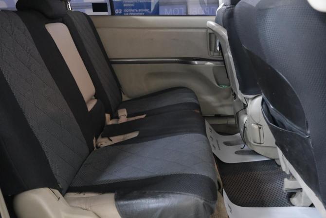 Toyota ISis I Рестайлинг с пробегом 2010 года, цена 1 039 000 рублей, 307000 км, компактвэн, Автокод Объявления