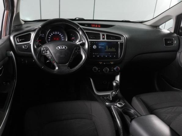 Kia Ceed II с пробегом 2014 года, цена 980 000 рублей, 127568 км, универсал, Автокод Объявления