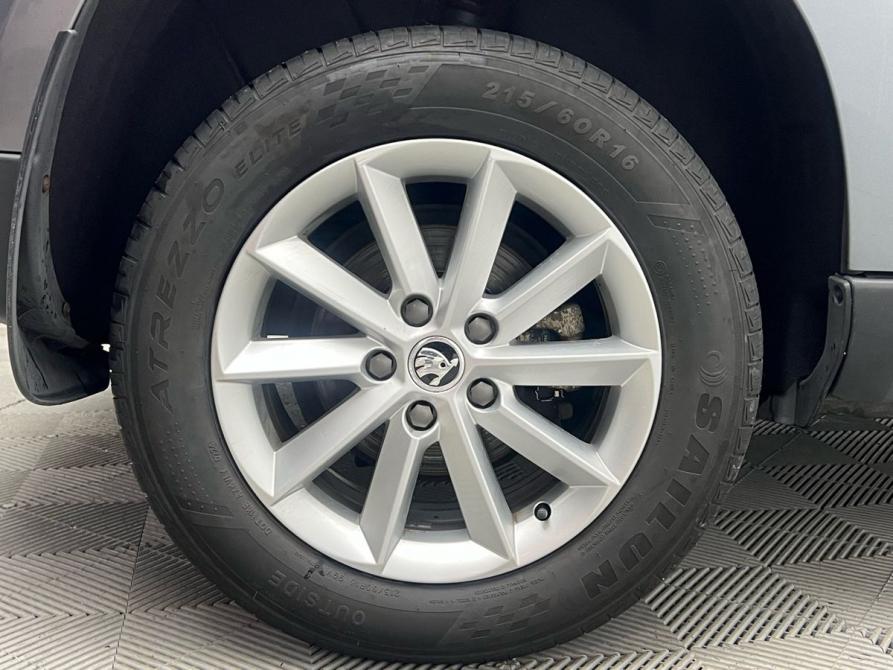 Skoda Yeti I Рестайлинг Мурманск  - изображение 9