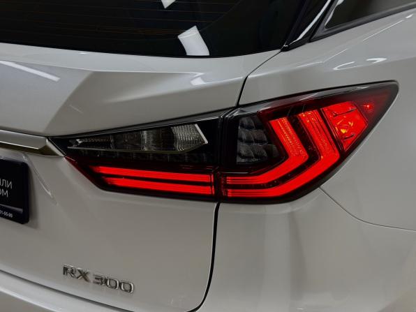 Lexus RX IV Рестайлинг с пробегом 2019 года, цена 4 610 000 рублей, 84350 км, внедорожник, Автокод Объявления