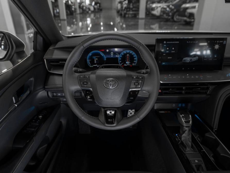 Toyota Camry IX (XV80) China Market Москва  - изображение 11
