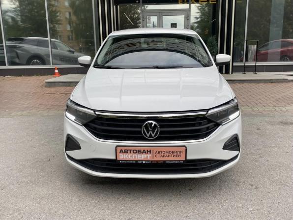 Volkswagen Polo VI с пробегом 2021 года, цена 1 369 000 рублей, 110137 км, лифтбек, Автокод Объявления