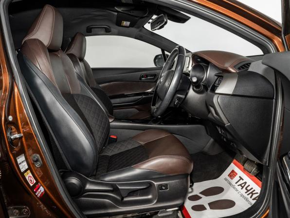Toyota C-HR I с пробегом 2017 года, цена 1 850 000 рублей, 120030 км, внедорожник, Автокод Объявления