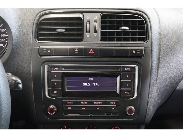 Volkswagen Polo V с пробегом 2014 года, цена 694 000 рублей, 118215 км, седан, Автокод Объявления