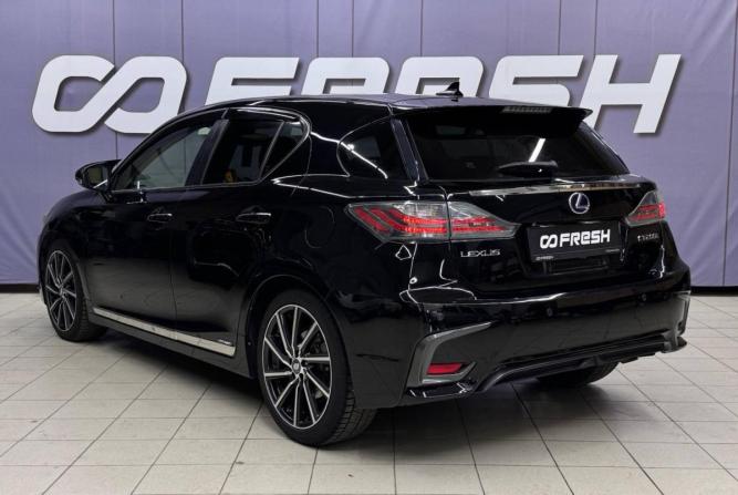 Lexus CT I с пробегом 2011 года, цена 1 389 000 рублей, 282000 км, хэтчбек, Автокод Объявления
