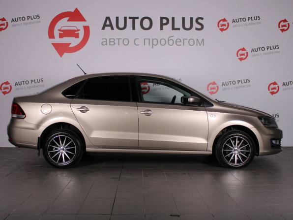 Volkswagen Polo V Рестайлинг с пробегом 2016 года, цена 970 000 рублей, 265000 км, седан, Автокод Объявления