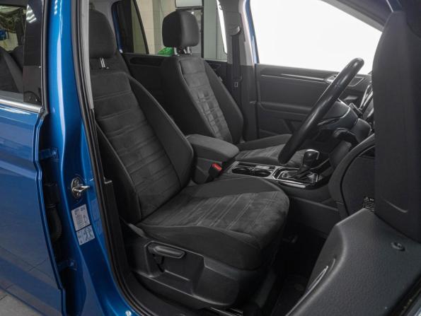 Volkswagen Touran II с пробегом 2015 года, цена 1 399 000 рублей, 111791 км, компактвэн, Автокод Объявления