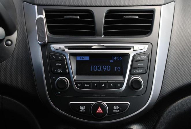 Hyundai Solaris I Рестайлинг с пробегом 2015 года, цена 1 150 000 рублей, 122884 км, седан, Автокод Объявления