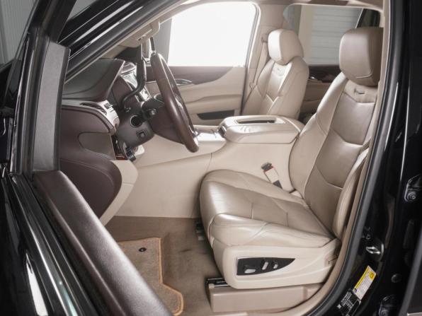 Cadillac Escalade IV с пробегом 2015 года, цена 4 948 000 рублей, 233834 км, внедорожник, Автокод Объявления