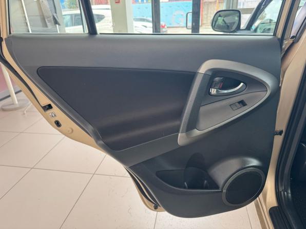 Toyota RAV4 III (XA30) Рестайлинг с пробегом 2011 года, цена 1 229 000 рублей, 240438 км, внедорожник, Автокод Объявления