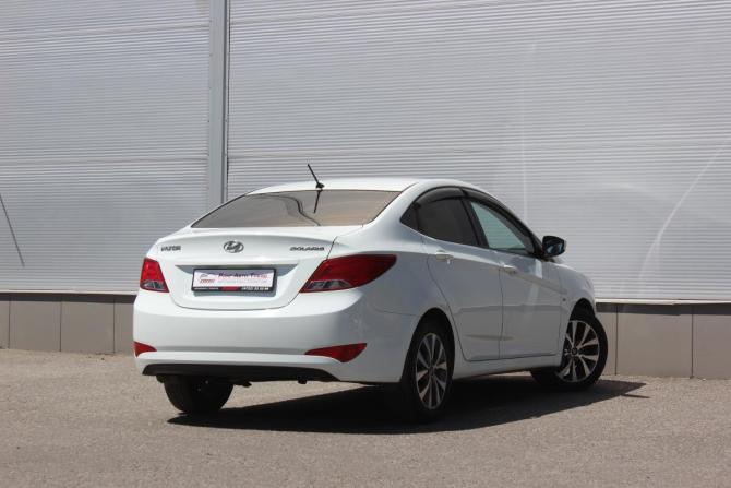 Hyundai Solaris I Рестайлинг с пробегом 2015 года, цена 1 077 000 рублей, 137172 км, седан, Автокод Объявления