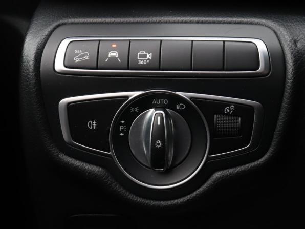 Mercedes-Benz V-Класс III (W447) Рестайлинг с пробегом 2019 года, цена 5 090 000 рублей, 160004 км, минивэн, Автокод Объявления